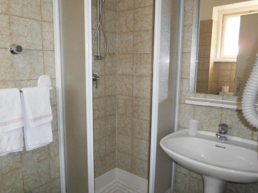 Hotel Due Pini Baselga di Pine Room photo